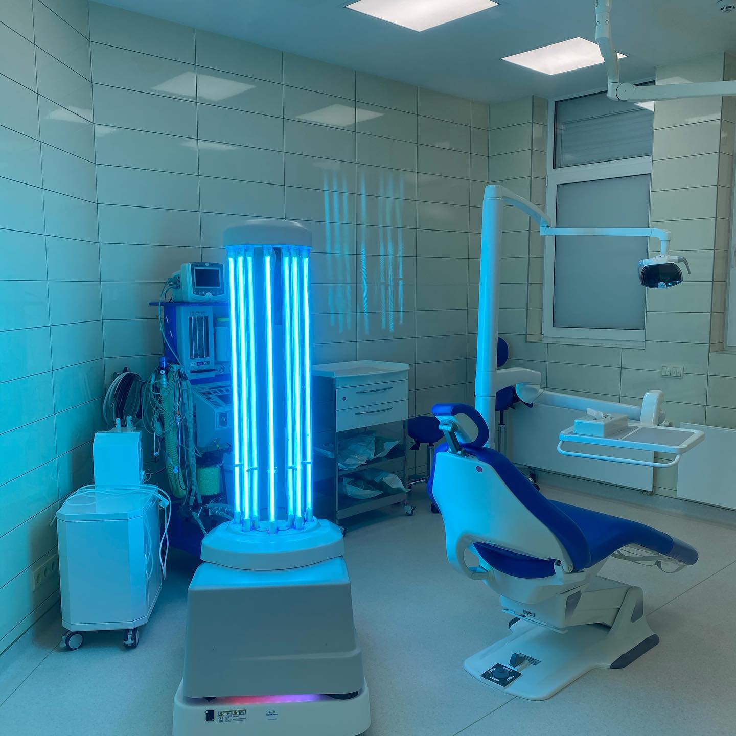 TEFI Digital Dentistry disinfection robot